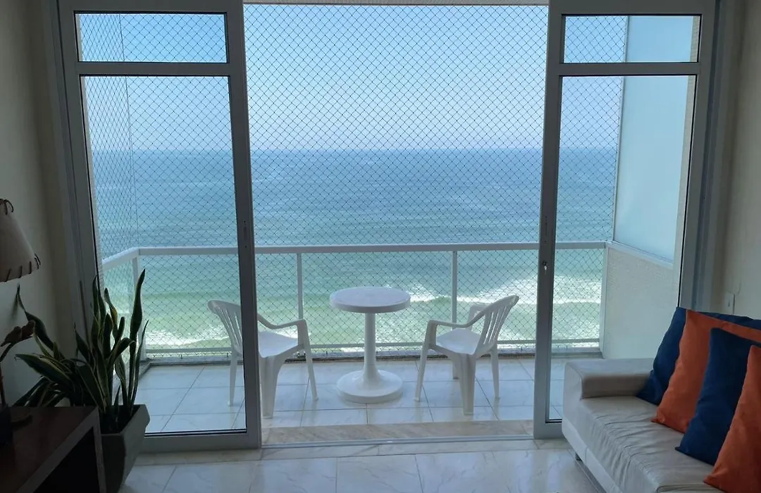 Hermoso dpto con vista frontal al Mar Pitangueiras-1